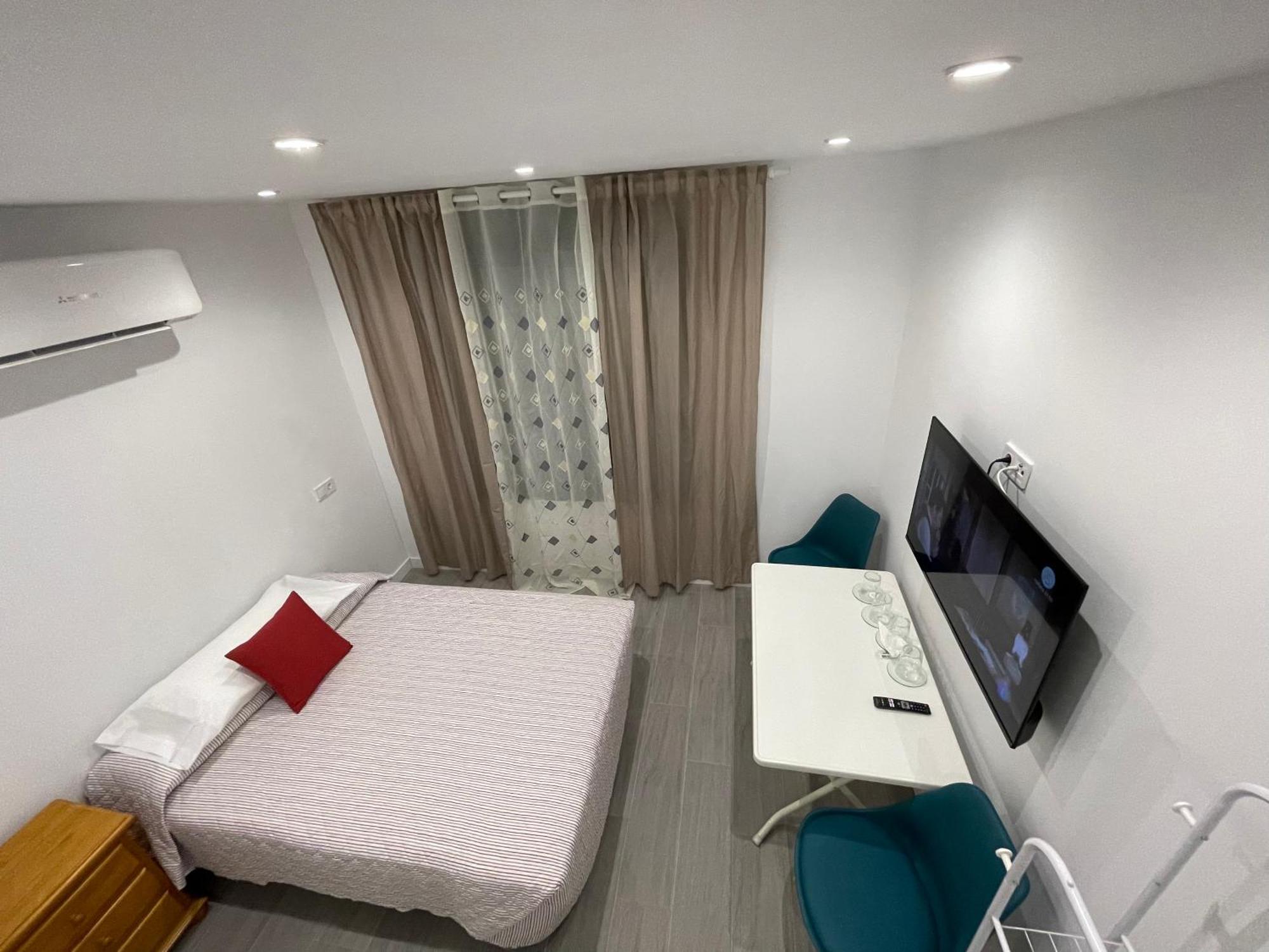 Estudios Nuevos Madrid Centro Экстерьер фото